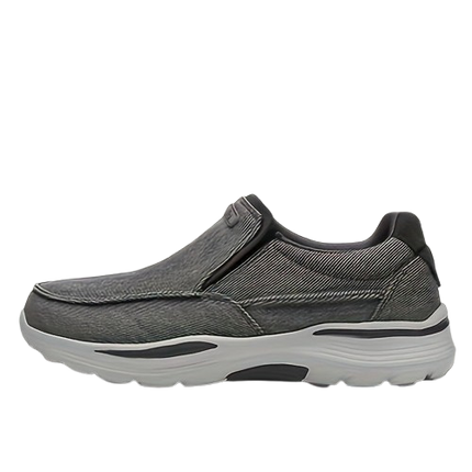 Slip-on canvas shoes 