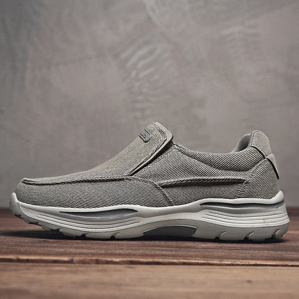 Slip-on canvas shoes 